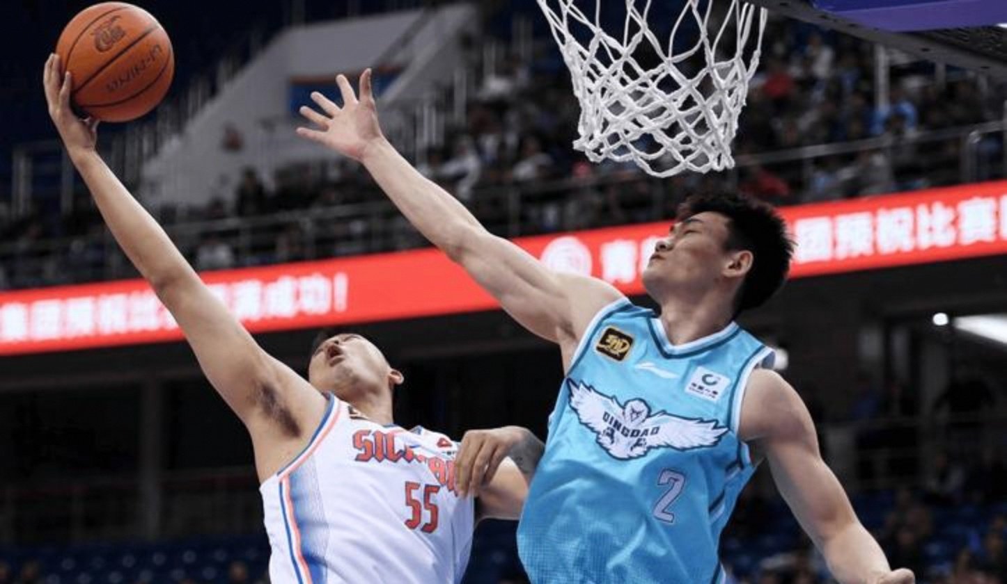 CBA常规赛赛程吃紧；山东男篮加时末段豪取连胜；引发热议；身体对抗强度拉满的简单介绍