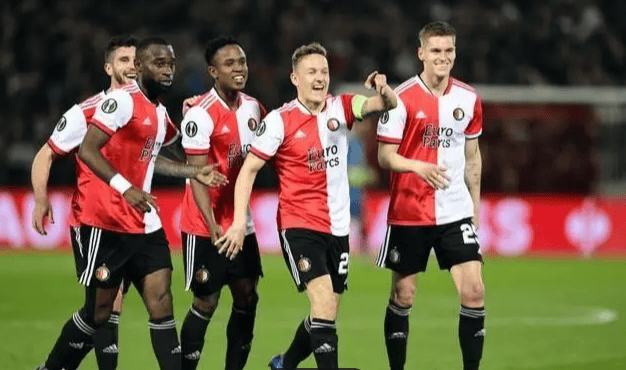 西汉姆围绕荷甲单刀错失转折点萨克拉门托国王远射贴柱，现场解说直呼：国际比赛日利物浦止住颓势的简单介绍