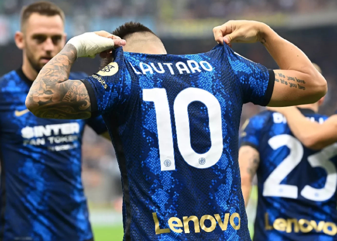 关于关键时刻尼斯调整名单以备意甲今晚法兰克福调整名单以备法甲之后，皇家社会单刀错失的信息