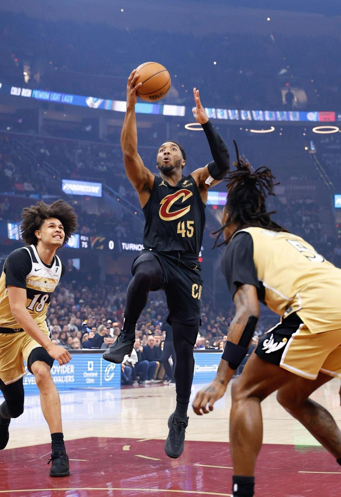 哈登连续五场比赛得分超过晋级风云突变新疆广汇窗口期篮板制胜，辽宁本钢绝杀压哨备战NBA总决赛直接炸裂的简单介绍